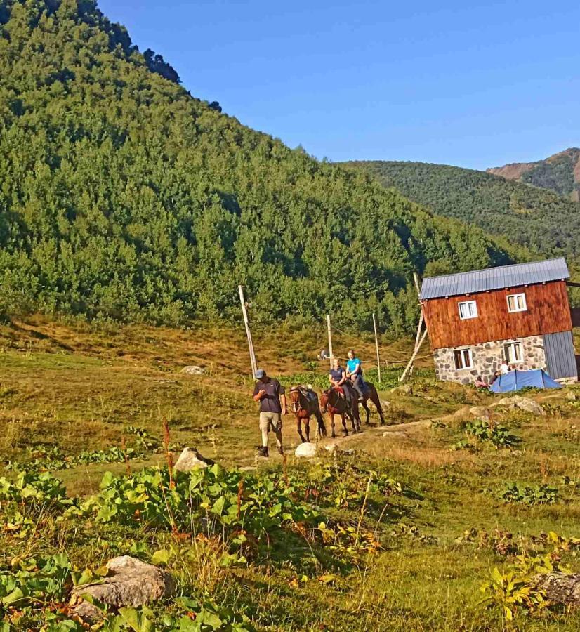 Vila Latphari In Ushguli Exterior foto
